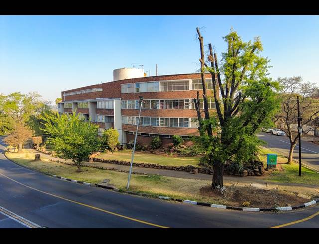 2 BEDROOM APARTMENT FOR SALE IN CYRILDENE